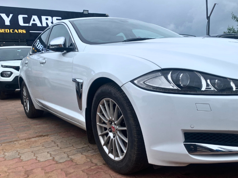 Jaguar XF 2.2L