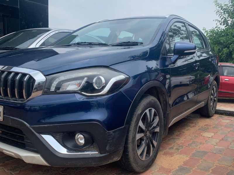 Maruti S-Cross Smart Hybrid Alpha